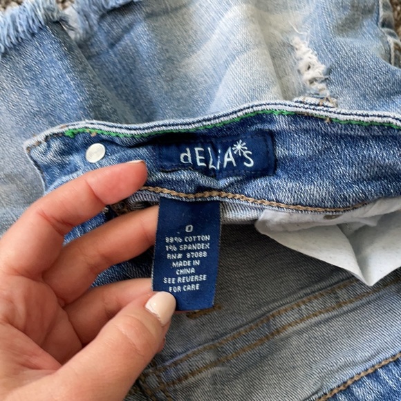 Delia’s destructed jean shorts - Picture 3 of 4